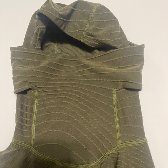 Nike - Picture 2 of 2